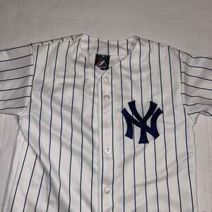 Derek Jeter Women Majestic New York Yankees MLB Pinstripe Baseball Jersey Size M